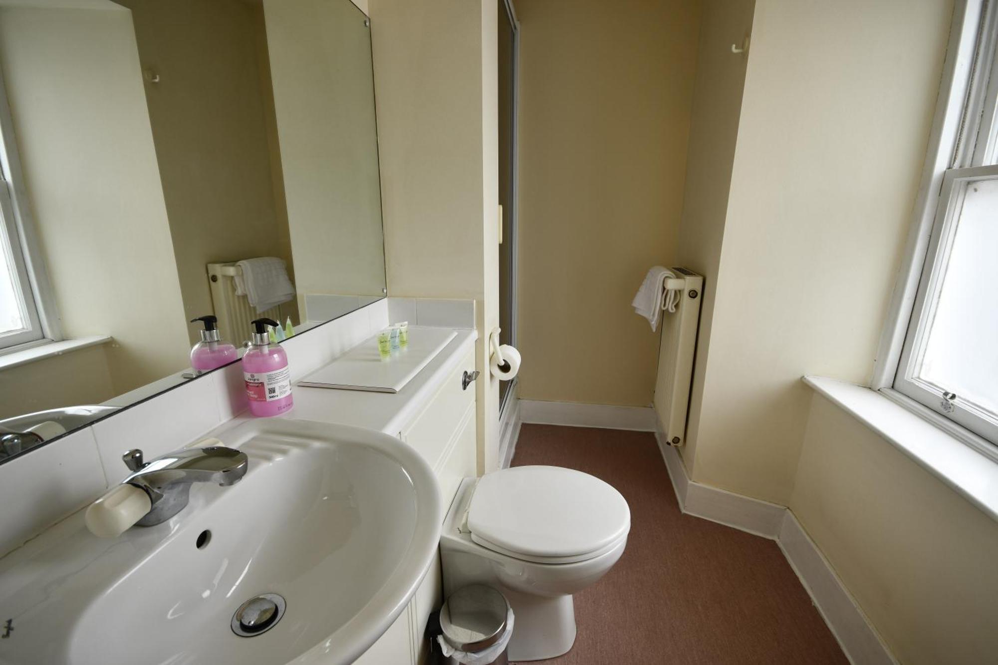 Douglas Arms Hotel カッスル・ダグラス 部屋 写真