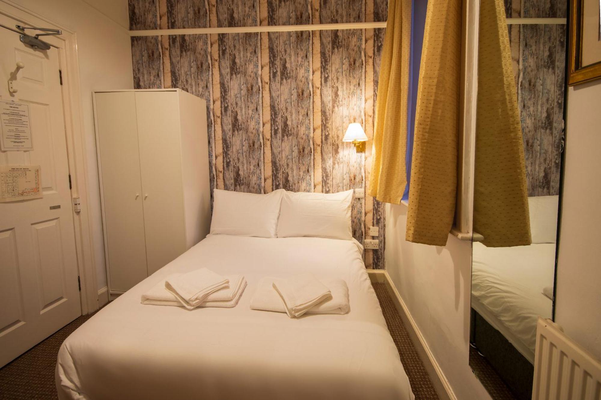 Douglas Arms Hotel カッスル・ダグラス 部屋 写真
