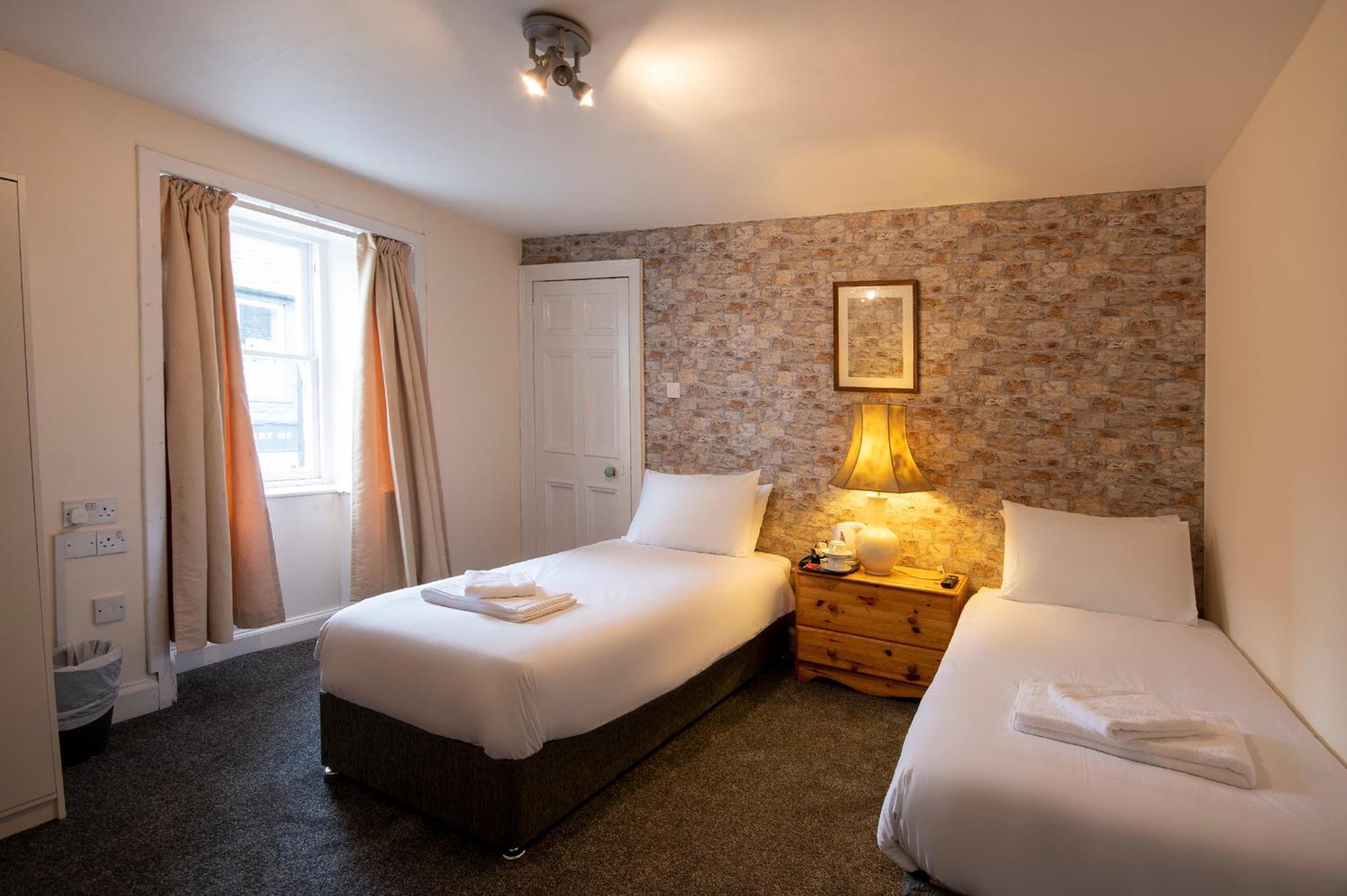 Douglas Arms Hotel カッスル・ダグラス 部屋 写真